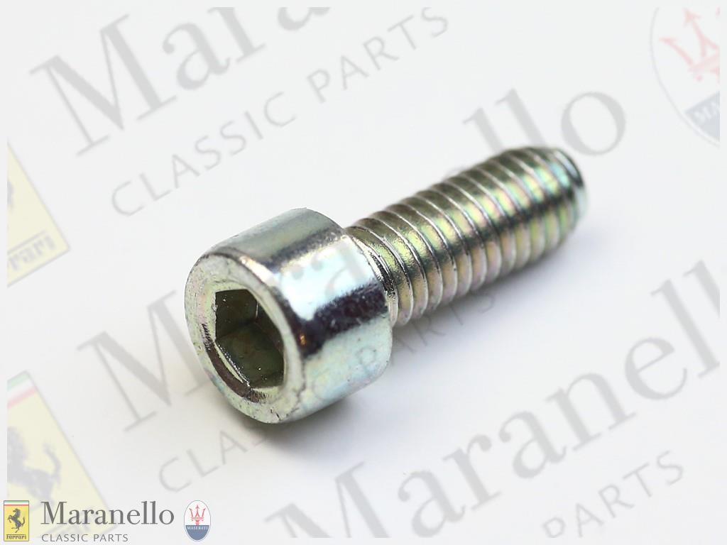 Screw M6 x 16