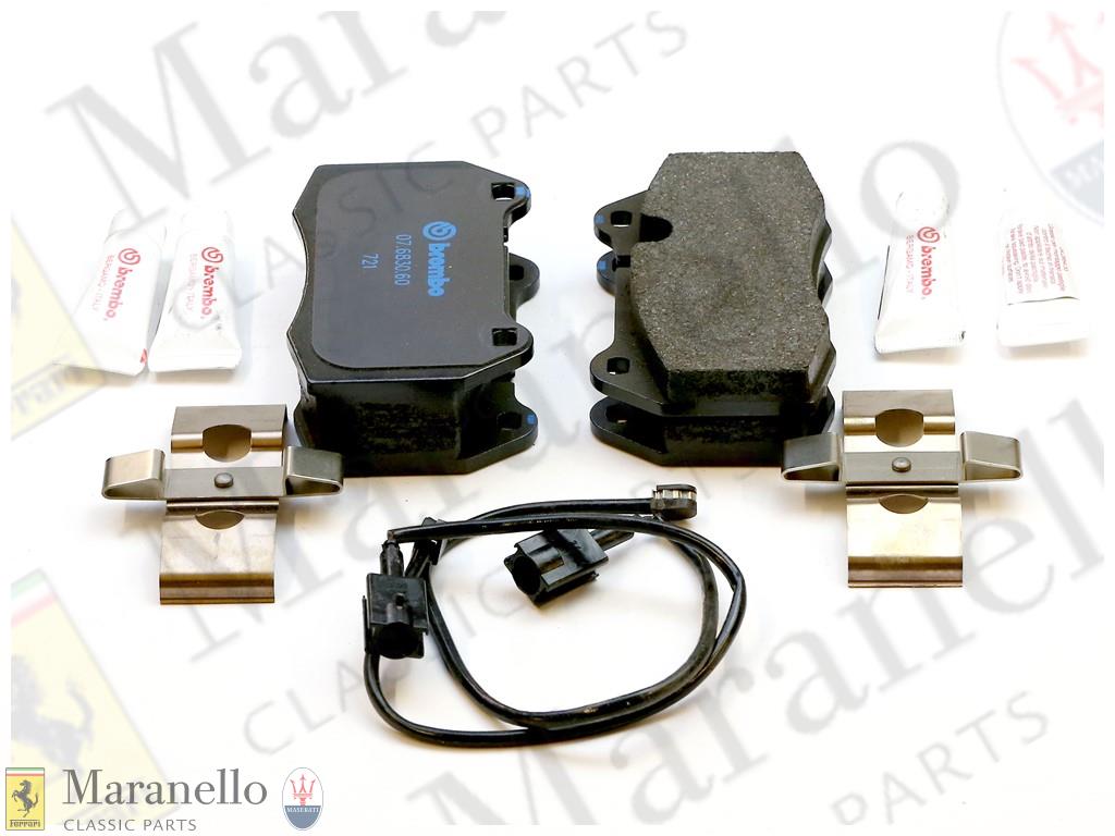 Front Brake Pad Set