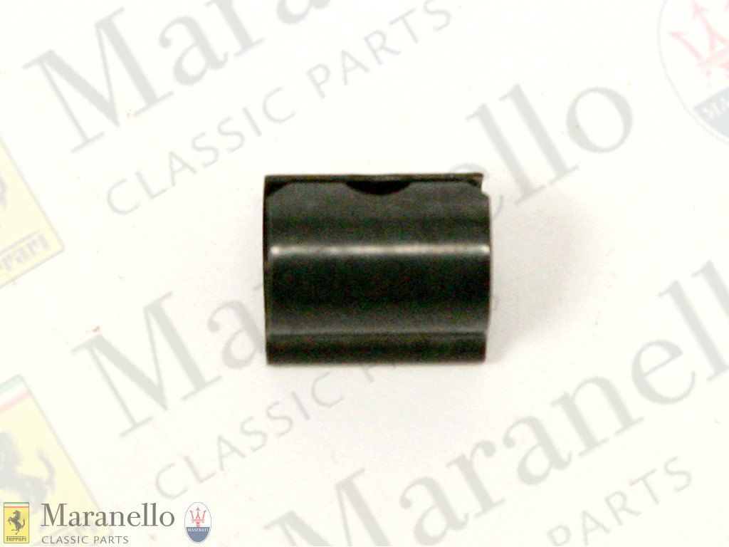 Throttle rod Retaining Clip