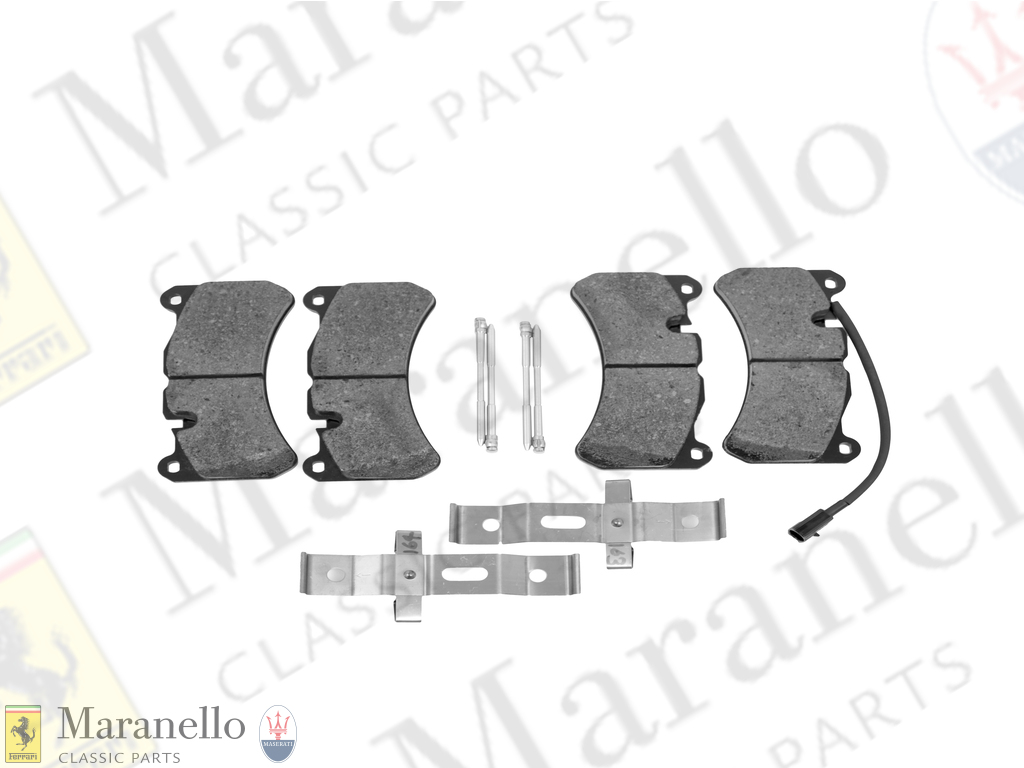 Front Brake Pads Kit M156 V6